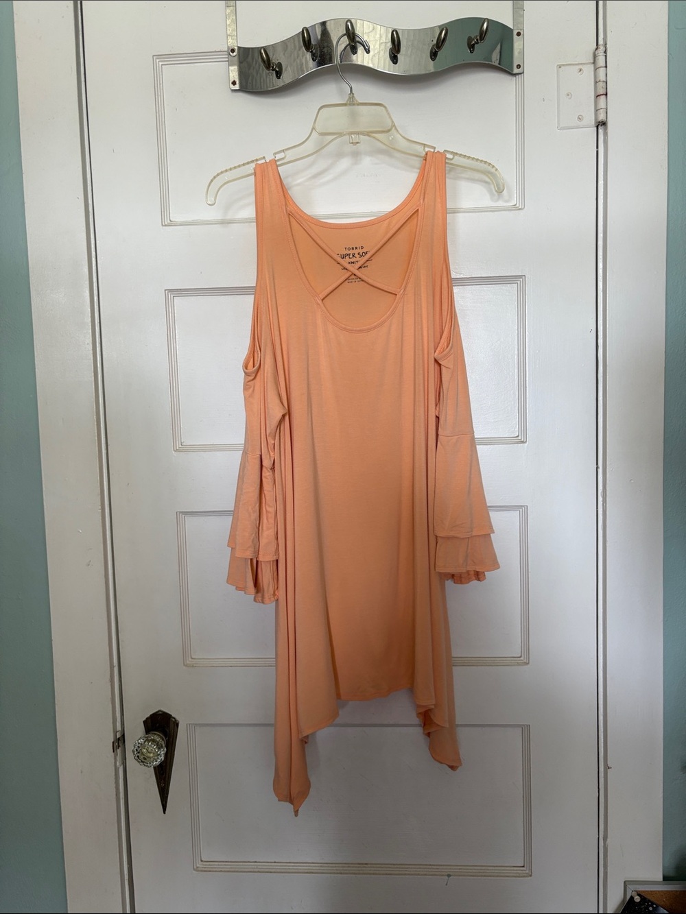 Torrid Super Soft Knits Peach Cold-Shoulder Women’s Top Size 2X